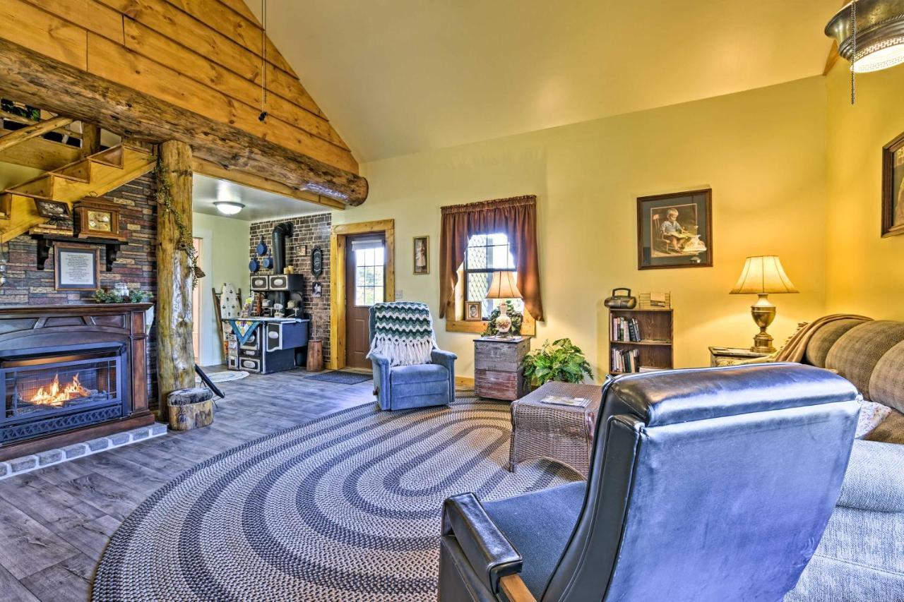 Honey House Cabin - A Quiet Countryside Retreat! Nappanee Luaran gambar