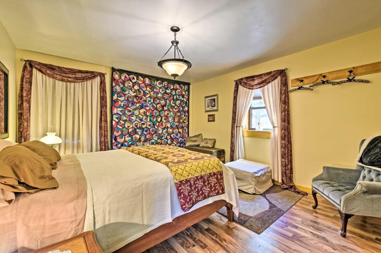 Honey House Cabin - A Quiet Countryside Retreat! Nappanee Luaran gambar