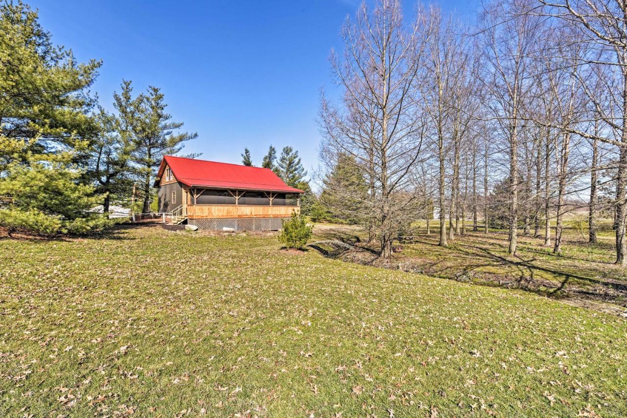 Honey House Cabin - A Quiet Countryside Retreat! Nappanee Luaran gambar